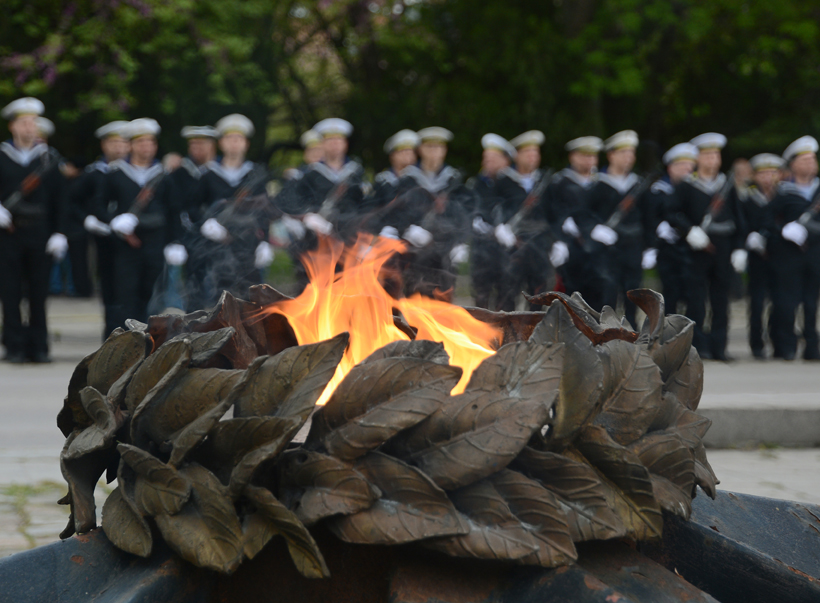 От 19 ч. днес в зала „Конгресна“ на Двореца на културата и спорта ще бъде изнесен концерт-спектакъл „Традиции в ритъм и творчество“