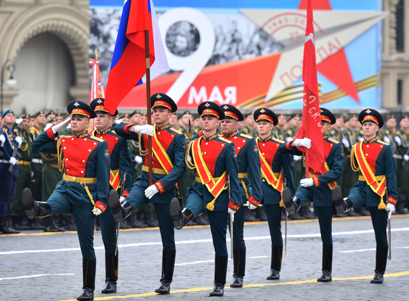 В него взеха участие около 10 000 военнослужещи и 125 единици бойна техника